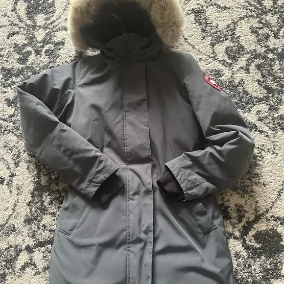 Canada Goose Women's Gray Ski Jacket with Fur Hood - Picture 4 of 16